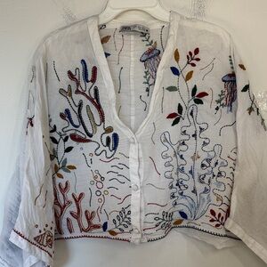 ZARA White Button-Front Linen Blouse with Multicolor Embroidery beach cruise